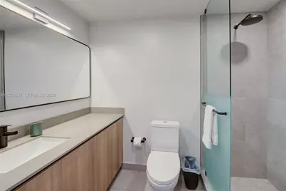 121 NE 5th St #3103, Miami, FL 33132 - Photo 28