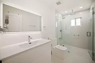 7819 NW 166th Terrace, Miami Lakes, FL 33016 - Photo 22