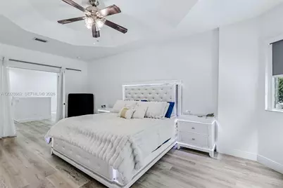 13370 SW 32nd St, Miramar, FL 33027 - Photo 8