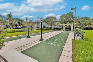 4805 NW 35th St, Lauderdale Lakes, FL 33319 - Photo 16