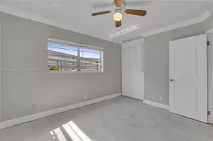 4805 NW 35th St, Lauderdale Lakes, FL 33319 - Photo 8