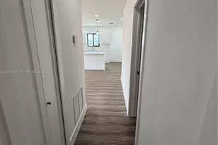 1014 W 66th St, Hialeah, FL 33012 - Photo 8