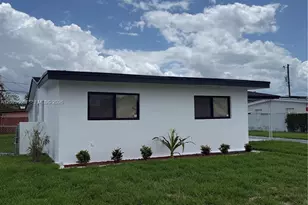 1014 W 66th St, Hialeah, FL 33012 - Photo 28