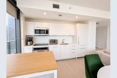 55 SW 9th St #3201, Miami, FL 33130 - Photo 8