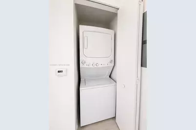 55 SW 9th St #3201, Miami, FL 33130 - Photo 22
