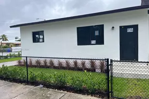 1800 NW 18th Terrace, Miami, FL 33125 - Photo 2