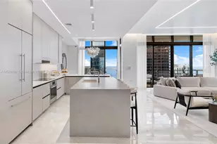 88 SW 7th St, Miami, FL 33130 - Photo 4
