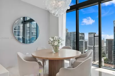 88 SW 7th St #4001, Miami, FL 33130 - Photo 8