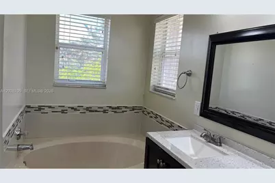 19409 NW 24th Pl, Pembroke Pines, FL 33029 - Photo 54