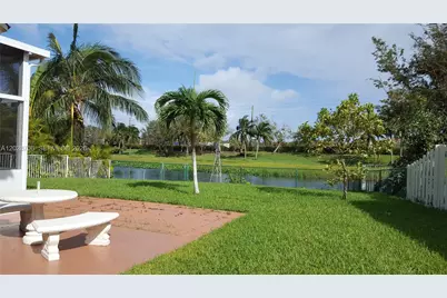 19409 NW 24th Pl, Pembroke Pines, FL 33029 - Photo 30