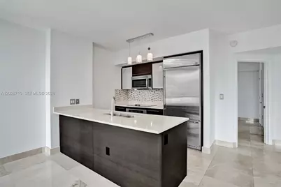 55 SE 6th St #1502, Miami, FL 33131 - Photo 4