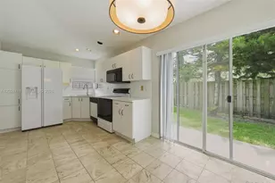 7950 NW 24th St, Margate, FL 33063 - Photo 6