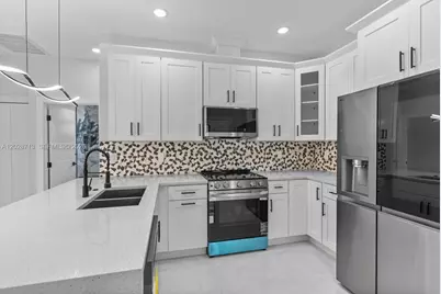 8210 N Elmer St, Tampa, FL 33604 - Photo 10