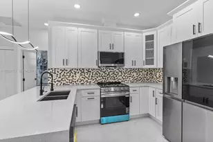 8210 N Elmer St, Tampa, FL 33604 - Photo 10