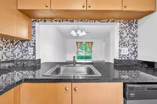 10369 NW 8th St, Pembroke Pines, FL 33026 - Photo 10