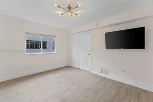 2415 NW 16th St Rd, Miami, FL 33125 - Photo 14