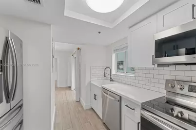 2415 NW 16th St Rd #306, Miami, FL 33125 - Photo 4