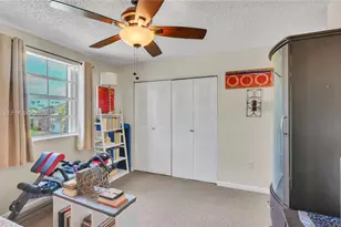 14000 Langley Pl, Davie, FL 33325 - Photo 14