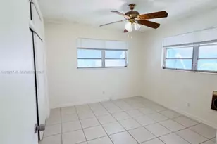 1077 SW 2nd St, Hallandale Beach, FL 33009 - Photo 12