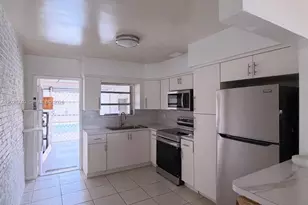1077 SW 2nd St, Hallandale Beach, FL 33009 - Photo 6