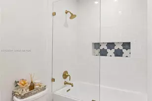 1450 SW 25th Ave, Miami, FL 33145 - Photo 18