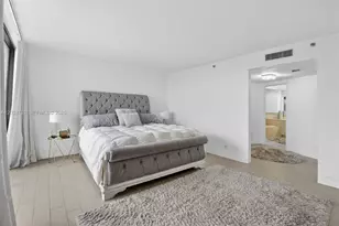 1000 Island Blvd, Aventura, FL 33160 - Photo 12