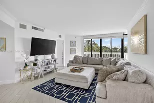 1000 Island Blvd, Aventura, FL 33160 - Photo 2