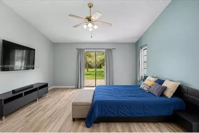 1571 NW 20th St, Homestead, FL 33030 - Photo 18