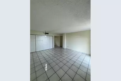 8625 NW 8th St #402, Miami, FL 33126 - Photo 8