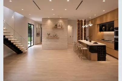 707 NE 7th Ave, Fort Lauderdale, FL 33304 - Photo 4