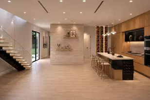 707 NE 7th Ave, Fort Lauderdale, FL 33304 - Photo 4