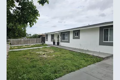 75 SW 18th Ave, Homestead, FL 33030 - Photo 2