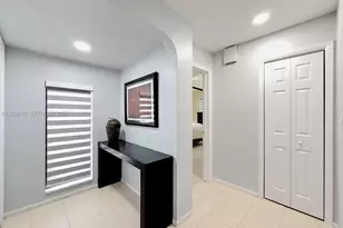 10460 NW 4th St, Plantation, FL 33324 - Photo 4