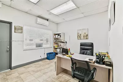 5101 NW 10th Ter, Fort Lauderdale, FL 33309 - Photo 8