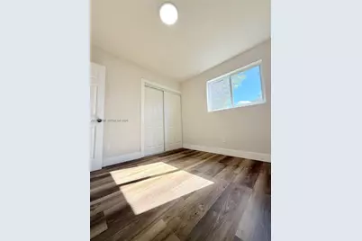 7821 NW 30th St, Davie, FL 33024 - Photo 16