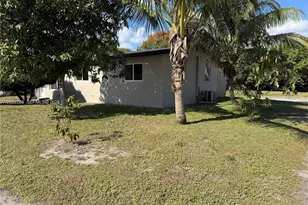7821 NW 30th St, Davie, FL 33024 - Photo 4