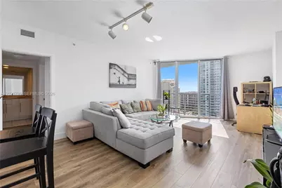 325 S Biscayne Blvd #2517, Miami, FL 33131 - Photo 14