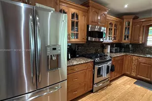 1030 NE 107th St, Miami Shores, FL 33161 - Photo 40