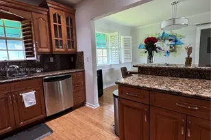 1030 NE 107th St, Miami Shores, FL 33161 - Photo 14