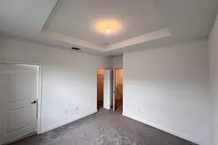 1030 SE 26th Ter, Homestead, FL 33035 - Photo 8