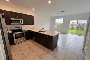 1030 SE 26th Ter, Homestead, FL 33035 - Photo 2