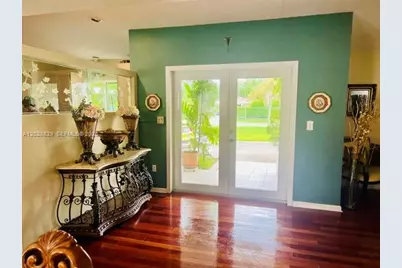 7910 SW 73rd Ct, Miami, FL 33143 - Photo 10