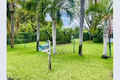 7910 SW 73rd Ct, Miami, FL 33143 - Photo 18