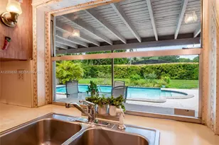 16420 SW 81st Ave, Palmetto Bay, FL 33157 - Photo 8