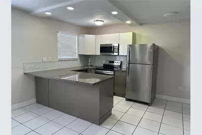 1975 NE 135th St #3E, North Miami, FL 33181 - Photo 2