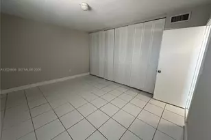 1975 NE 135th St, North Miami, FL 33181 - Photo 4