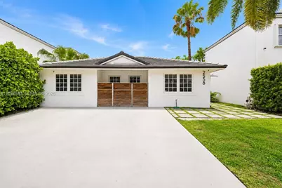 2558 NE 206th Ter, Aventura, FL 33180 - Photo 1