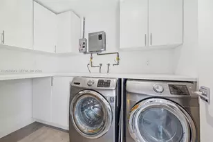 2558 NE 206th Terrace, Aventura, FL 33180 - Photo 22