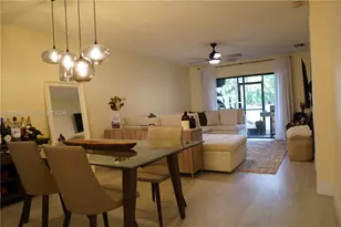 453 Lakeview Dr, Weston, FL 33326 - Photo 4