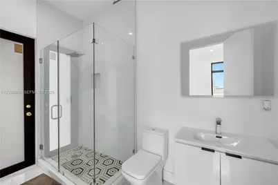 152 NW 165th St, Miami, FL 33169 - Photo 14